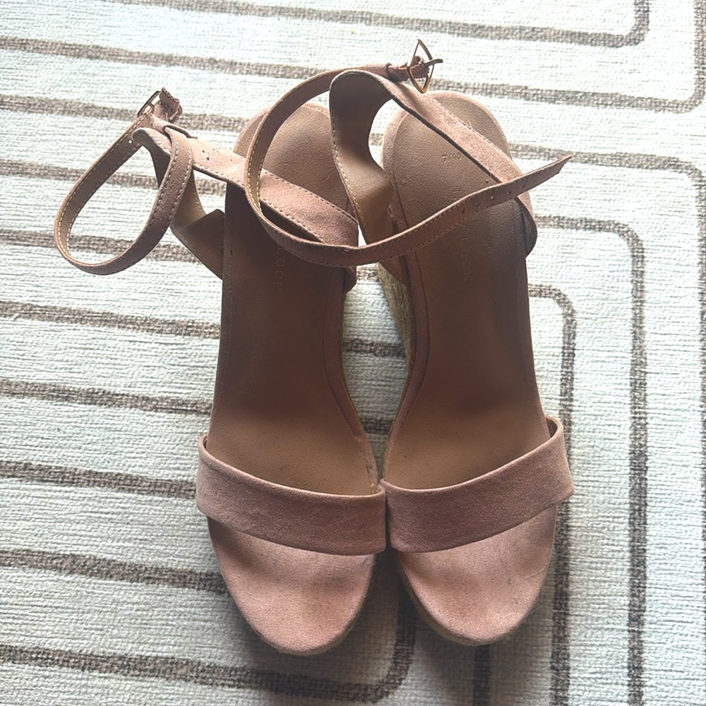 Elegant Blush Pink Espadrille Wedge Sandals - Picture 4 of 5